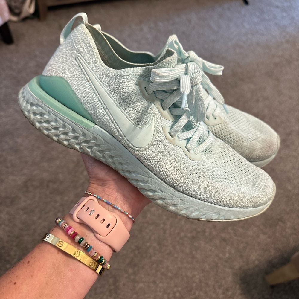 Nike Women's Mint Green Athletic Shoes